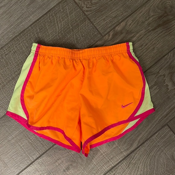 Nike Dri-Fit Tempo Shorts - Picture 1 of 6